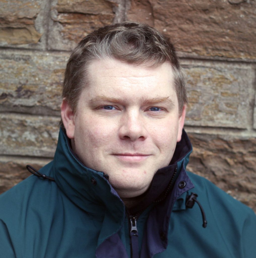 Headshot of Simon Waldman